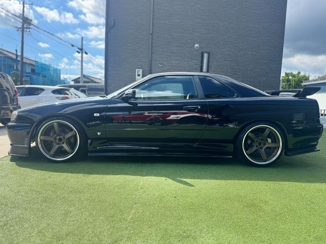 Nissan SKYLINE 25GT TURBO 2000